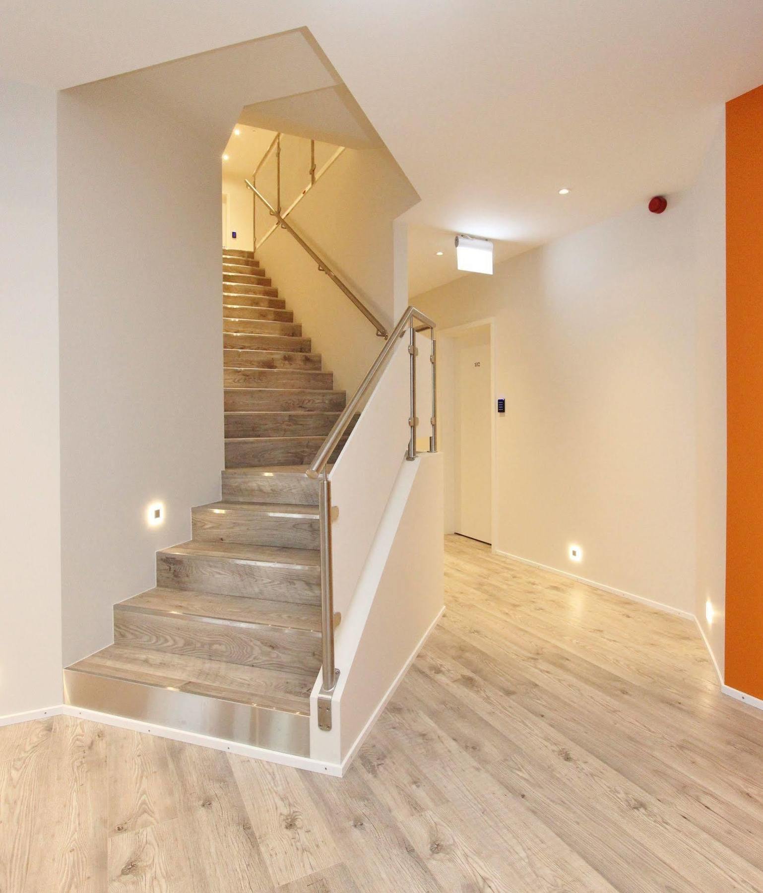 Lava Apartments & Rooms آكيورِيْري المظهر الخارجي الصورة
