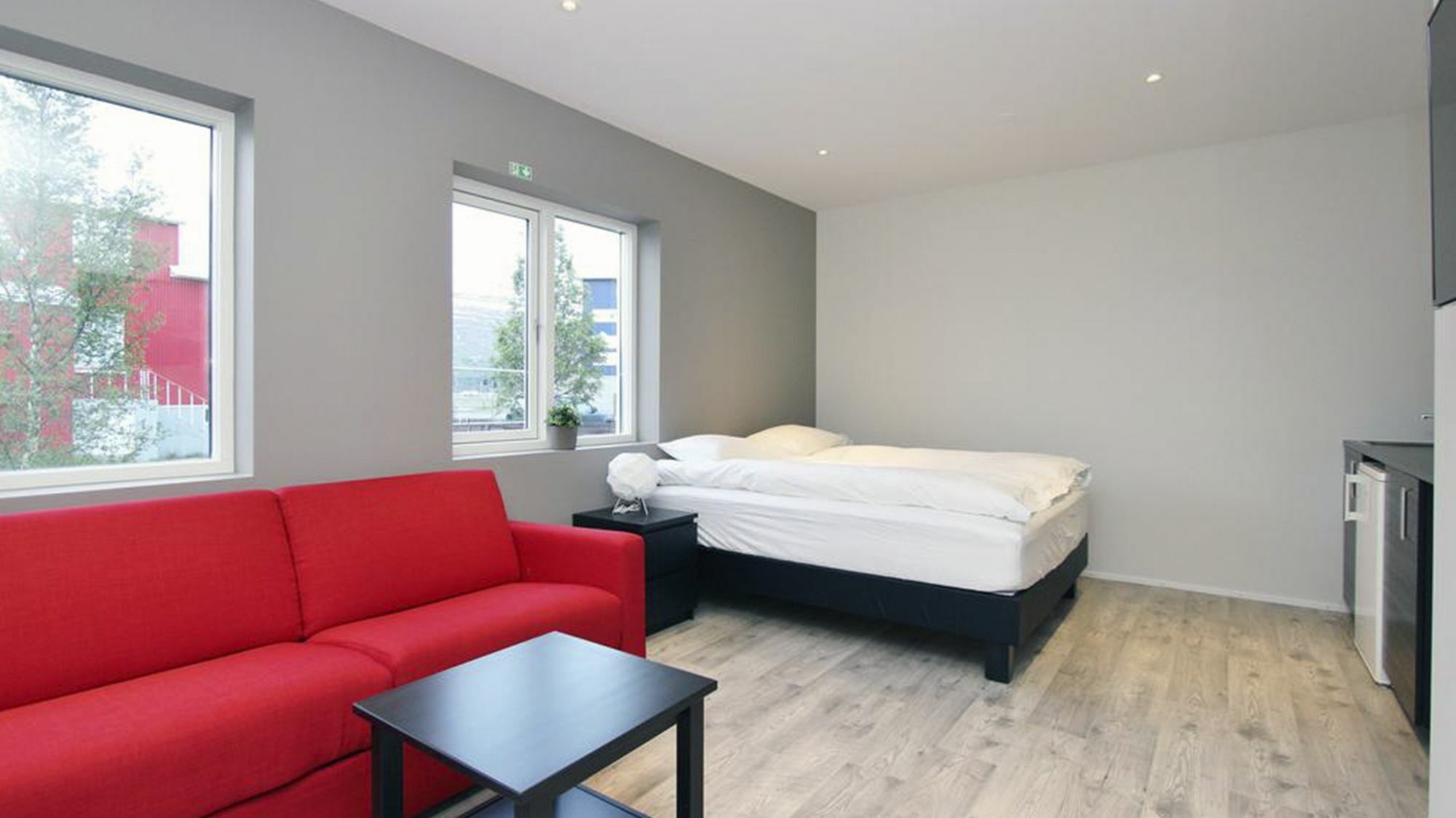 Lava Apartments & Rooms آكيورِيْري المظهر الخارجي الصورة