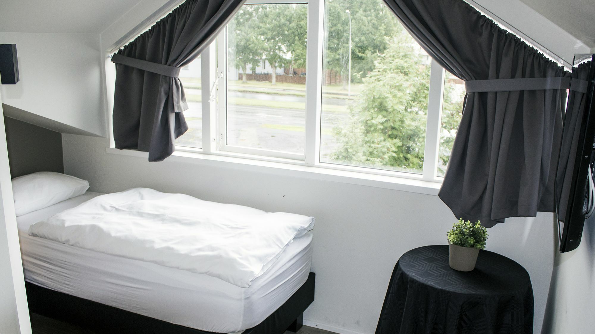 Lava Apartments & Rooms آكيورِيْري المظهر الخارجي الصورة